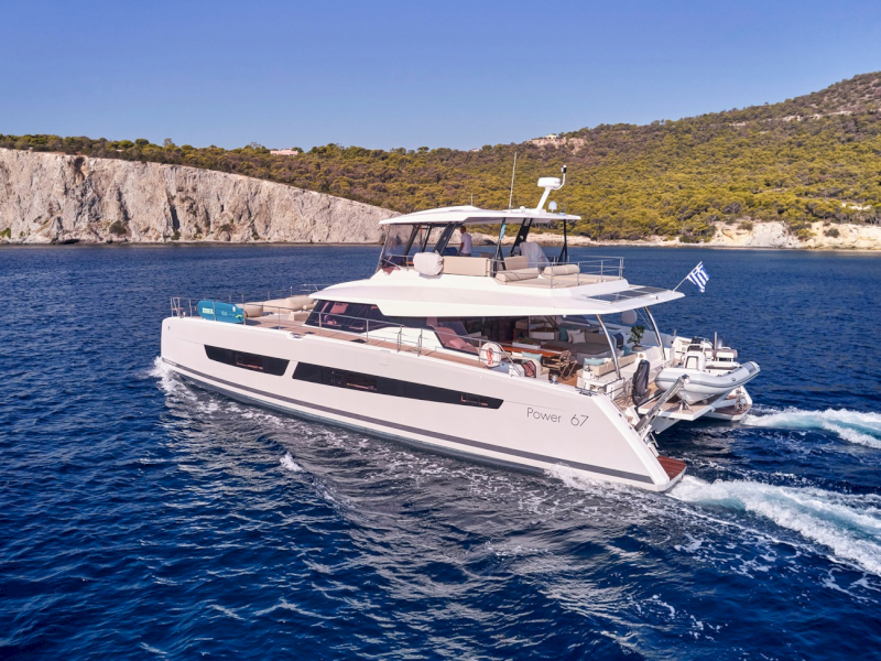 contact-yachts-elly_0023