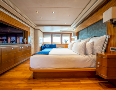 contact-yachts-lumir_0020
