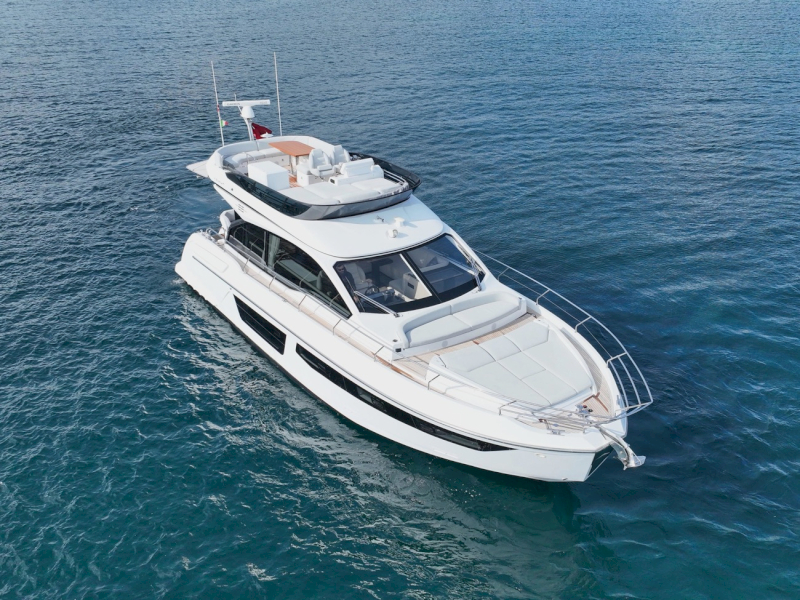 contact-yachts-leeloo_0010