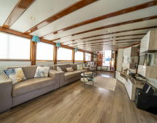 contact-yachts-white-swan_0012