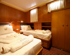 Twin cabin on luxury gulet Schatz