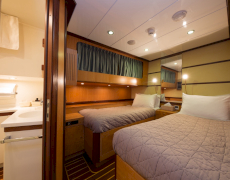 contact-yachts-serenity-86_0014