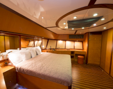 contact-yachts-serenity-86_0018
