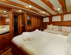 contact-yachts-ecce-navigo-004