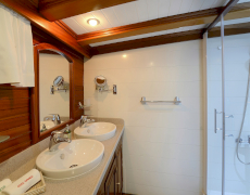 contact-yachts-ecce-navigo-009