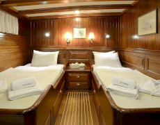 contact-yachts-ecce-navigo-047