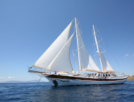 Luxury charter gulet yacht CANER IV sailing in Greece and Turkey with Contact Yachts_2