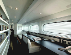 Роскошная моторная яхта в аренду в Австралии от яхтенной компании Contact Yachts Australia