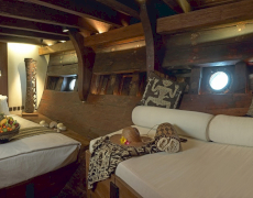 Luxury yacht charter vacation in Bali, Indonesia with a yacht Silolona