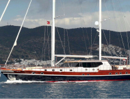 Luxury charter gulet yacht Dragonfly sailing in Montenegro & Croatia with Contact Yachts_2