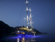 contact-yachts-silvermoon_0004