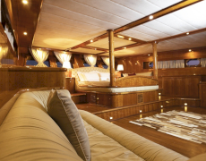 contact-yachts-silvermoon_0013