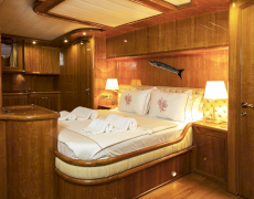 contact-yachts-silvermoon_0026