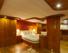 contact-yachts-silvermoon_0027