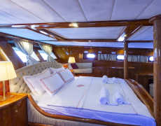 contact-yachts-silvermoon_0035