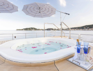 MISCHIEF Мега яхта в аренду в Италии, Франции, Турции, Греции с Contact Yachts