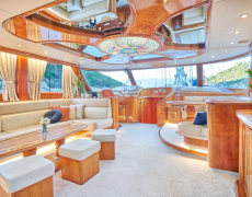 contact-yachts-lotus_0044