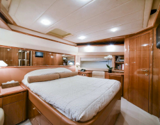 Luxury motor yacht DAY OFF cruising in Greece with Contact Yachts