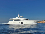 contact-yachts-julie-m_0005