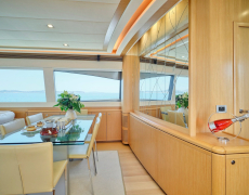 contact-yachts-julie-m_0016