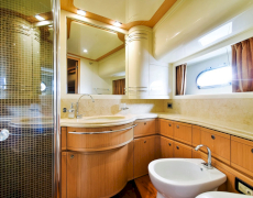 contact-yachts-julie-m_0020