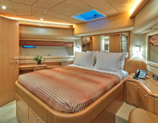 contact-yachts-julie-m_0026