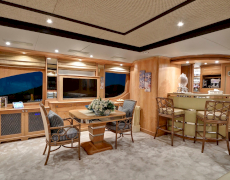 contact-yachts-quest-r-032