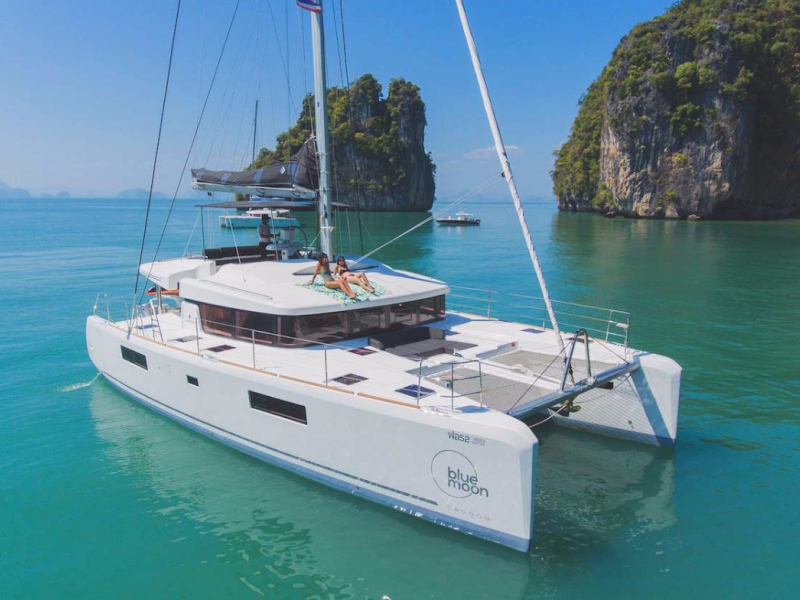 BLUE MOON catamaran in phuket