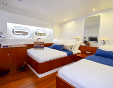contact-yachts-ubi-bene_0002