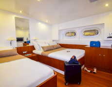 contact-yachts-ubi-bene_0003