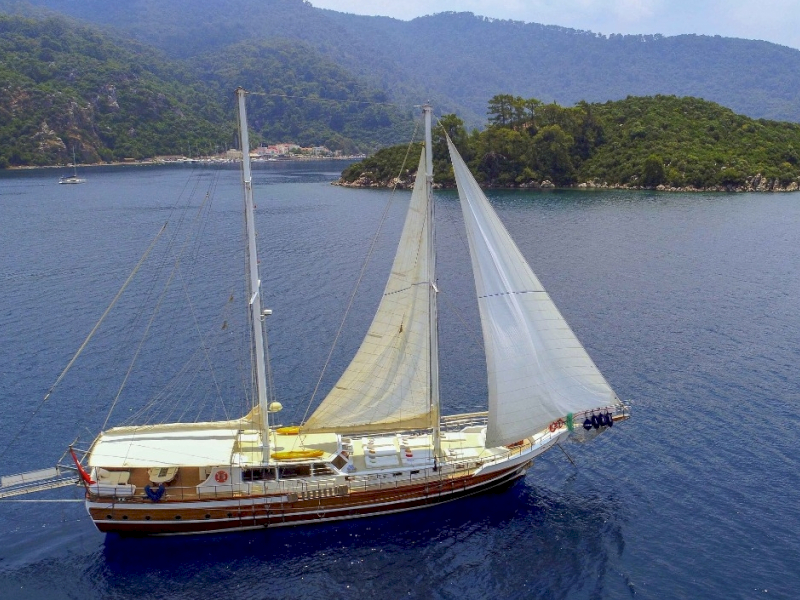 contact-yachts-perla-del-mar-001