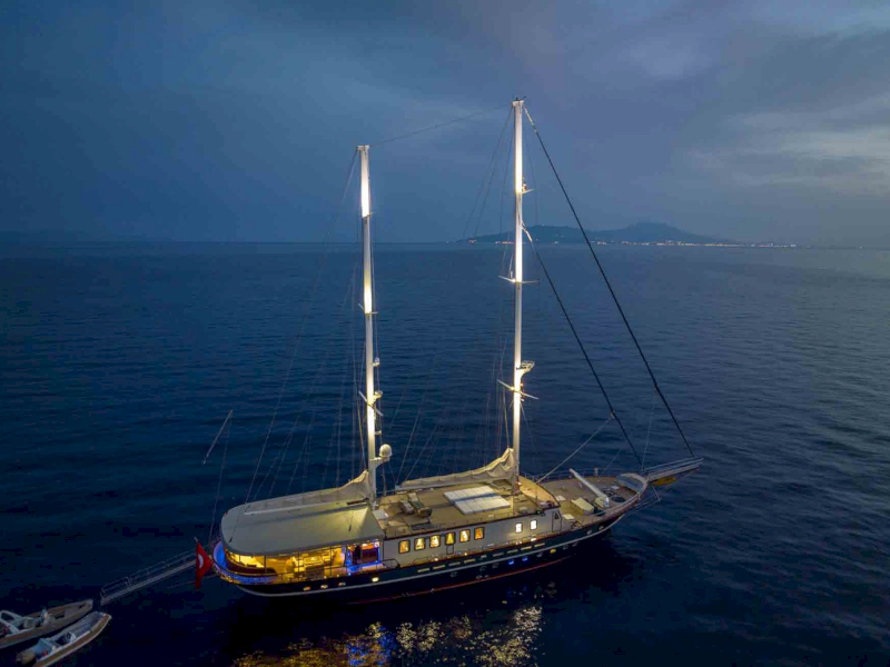 contact-yachts-sea-dream_0003