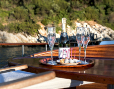 contact-yachts-grace_0006