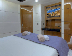 contact-yachts-moss_0011