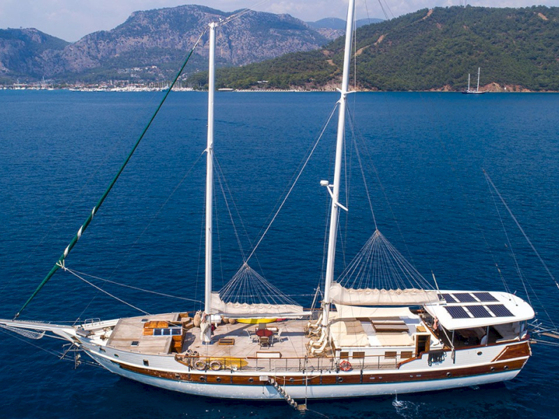 contact-yachts-amazon-solo_0017