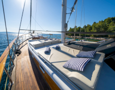 contact-yachts-allure_0022
