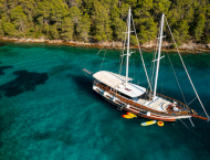 contact-yachts-allure_0035