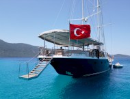 contact-yachts-luja_0003