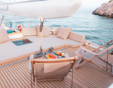 contact-yachts-luja_0010