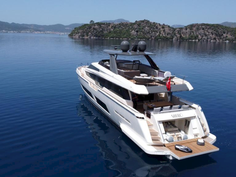 contact-yachts-shero_0026