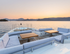 contact-yachts-takara-one_0016
