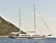 contact-yachts-luce-del-mare_0001